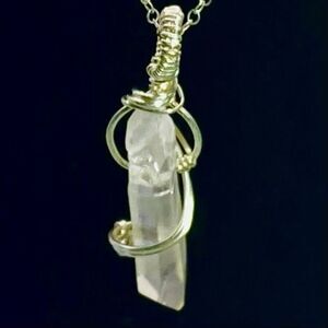 AER# Sterling 925 Silver & Quartz Necklace
